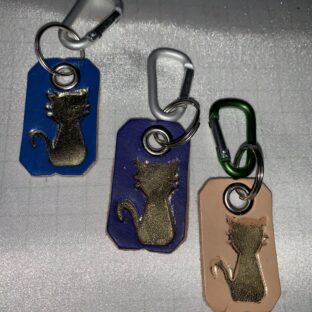 エムールズの招き猫姿ストラップ　SALEゴールデンウィーク末迄