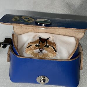 No4 （牛革）猫のハンカチ ミニバッグ　（送料無料）　