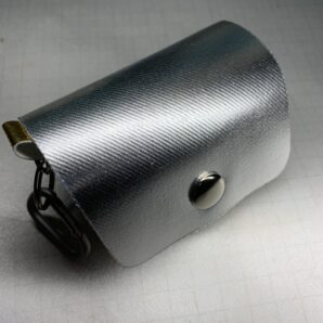 AirPods 猫のハンカチ ミニバッグ  シルバー(着払い)