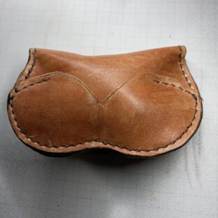 No.502ちょっとエッチな（牛革AirPodsケース）