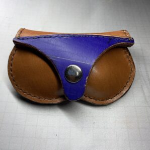 No506ちょっとエッチな（AirPodsケース牛革）ジャンク扱い