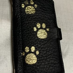 91猫の足跡 牛革アイホン用カバーケース（黒色）