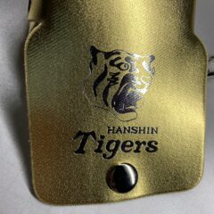 Tigersジェットフーセンミニバッグ（ゴールド）