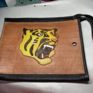 31.Tigersクラッチバッグ限定品(送料、消費税は当社負担)