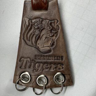 71.Tigersキーホルダー（牛革）