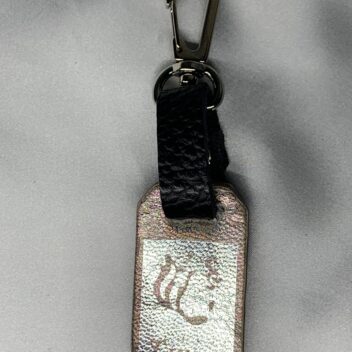 11.Tigersストラップ銀箔