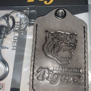 41.（牛革、ヤギ革）のコラボ車のリモコンカバー（2割引き）